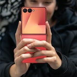 Samsung Galaxy Z Flip 7 512GB Coral Samsung Galaxy Z Flip 7 512GB Coral