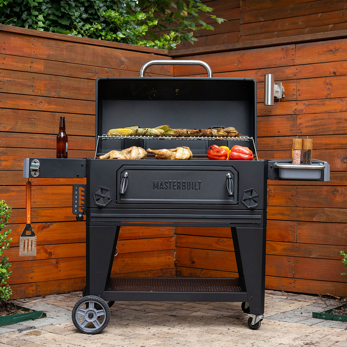 Masterbuilt, Asador a Carbón de 36"