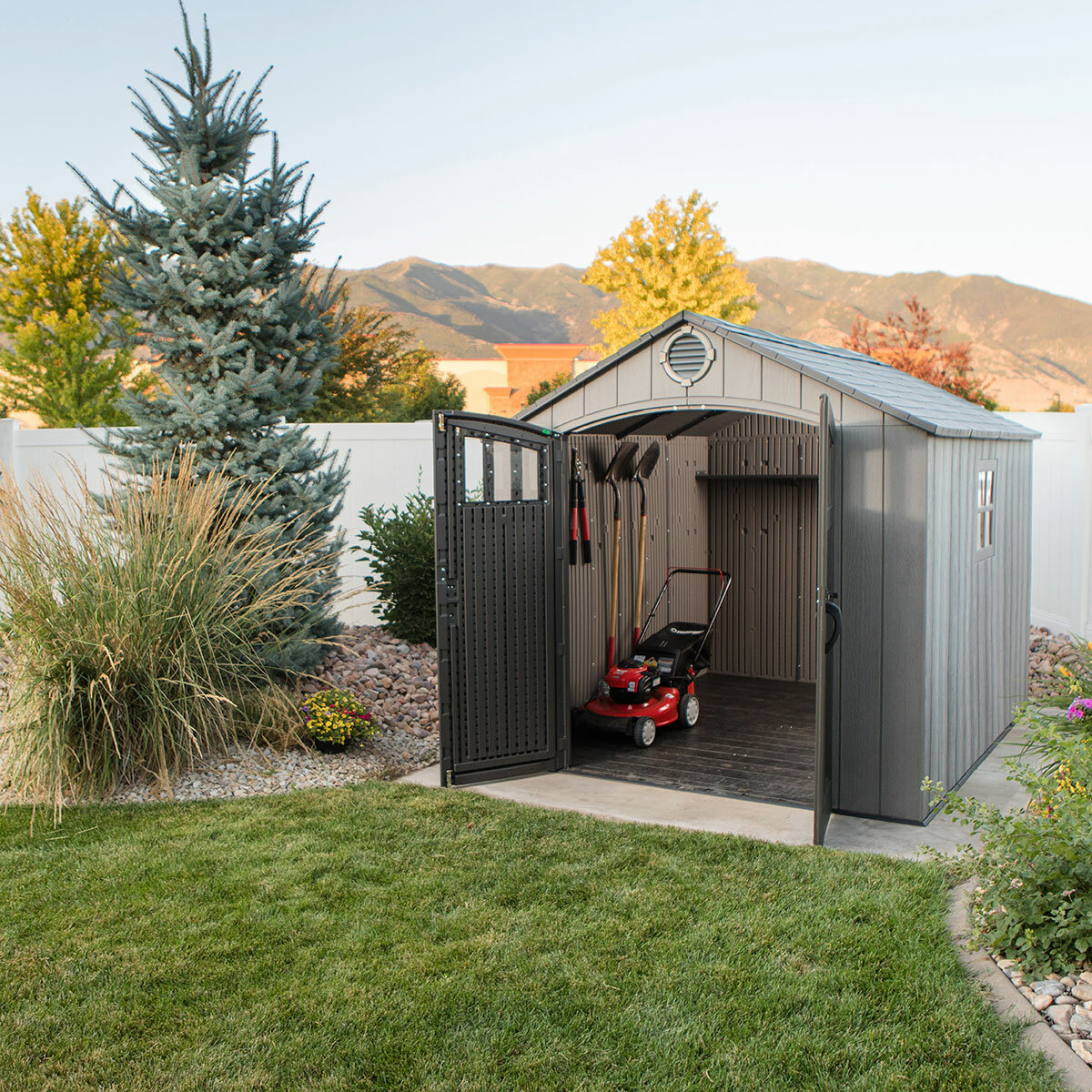 Lifetime, Cobertizo de 2.4 m x 3 m Lifetime, Cobertizo de 2.4 m x 3 m