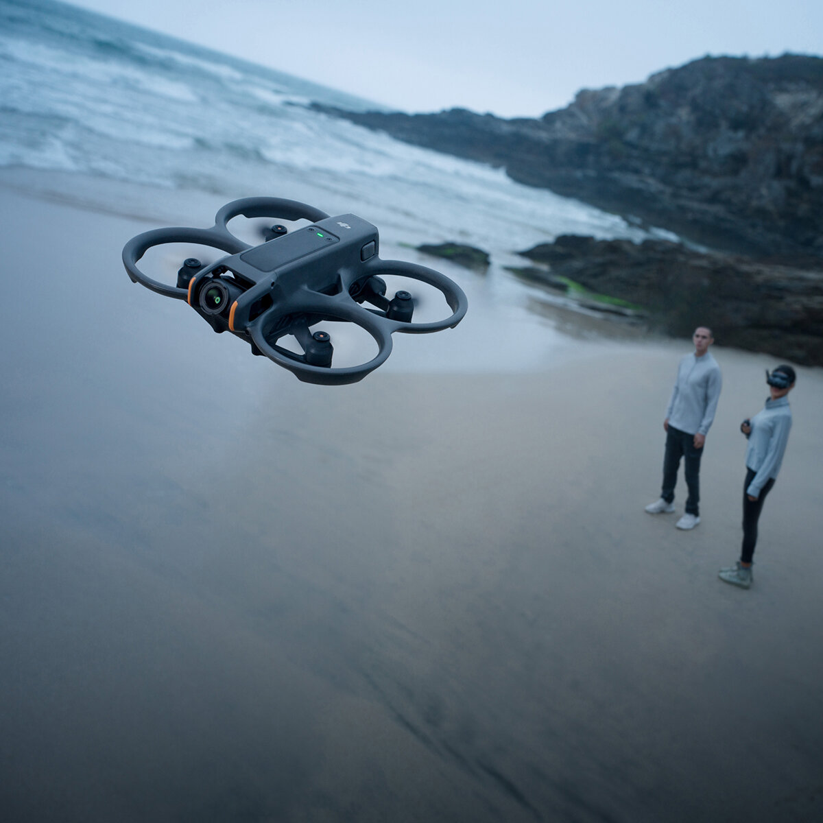 DJI Avata 2 Dron Fly More Combo (3 baterías) DJI Avata 2 Dron Fly More Combo (3 baterías)