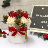 Bouquet Navidad, Caja Blanca Listón de Terciopelo Rojo/Dorado