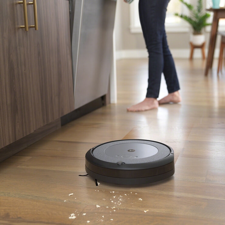 iRobot Roomba Combo i5 Robot 2 en 1 Trapea y Aspira, Con Conexión WiFi iRobot Roomba Combo i5 Robot 2 en 1 Trapea y Aspira, Con Conexión WiFi