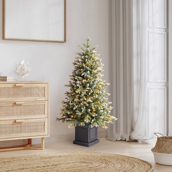 Árbol Pre-Iluminado en Maceta 1.3m con 220 Luces Radiant Micro LED Árbol Pre-Iluminado en Maceta 1.3m con 220 Luces Radiant Micro LED
