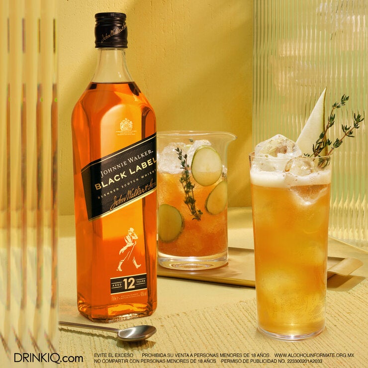 Whisky Johnnie Walker Black Label Blended Scotch 1L Whisky Johnnie Walker Black Label Blended Scotch 1L