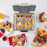 Dash Wafflera Disney con 4 Placas Intercambiables Dash Wafflera Disney con 4 Placas Intercambiables
