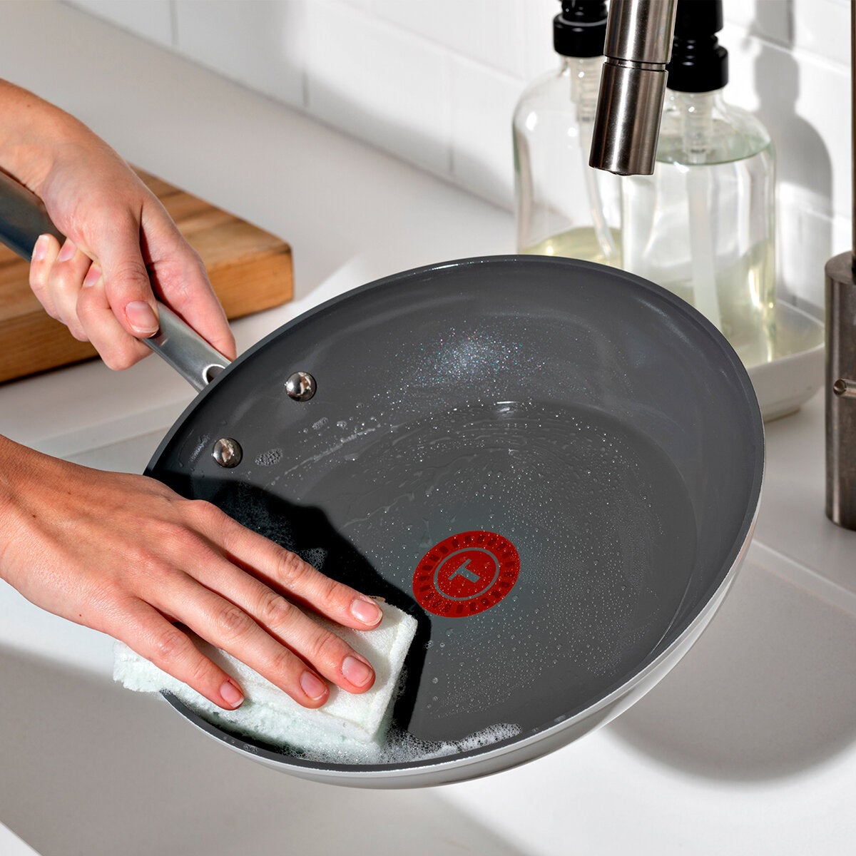 T-FAL Juego de 3 Sartenes de Cerámica con Recubrimiento Antiadherente T-FAL Juego de 3 Sartenes de Cerámica con Recubrimiento Antiadherente