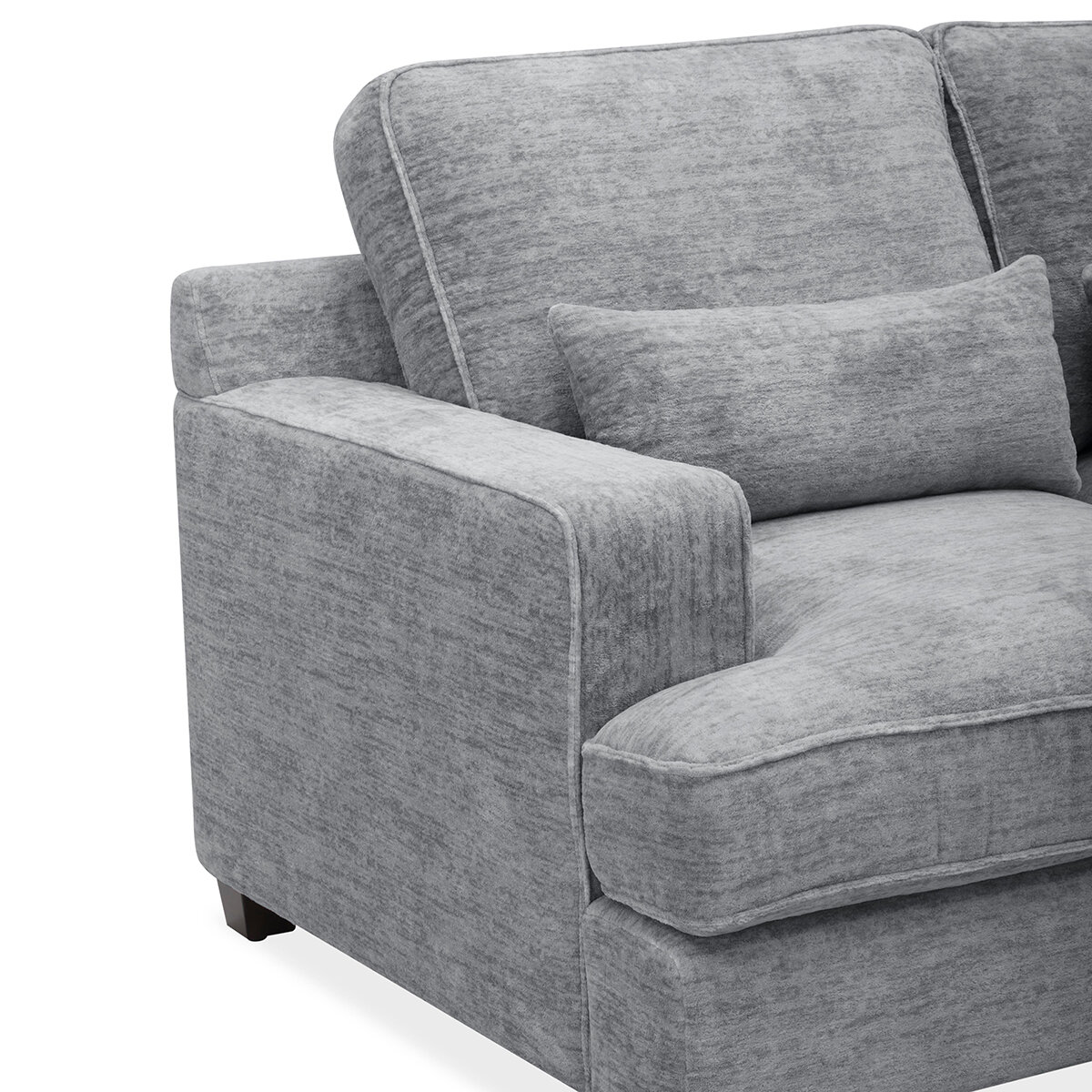 Aiden & Ivy, Seccional Fijo de Tela de 4 Piezas y Otomano Aiden & Ivy, Seccional Fijo de Tela de 4 Piezas y Otomano