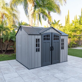 Lifetime, Cobertizo de Almacenamiento Exterior de 2.43 m x 3.04 m Lifetime, Cobertizo de Almacenamiento Exterior de 2.43 m x 3.04 m