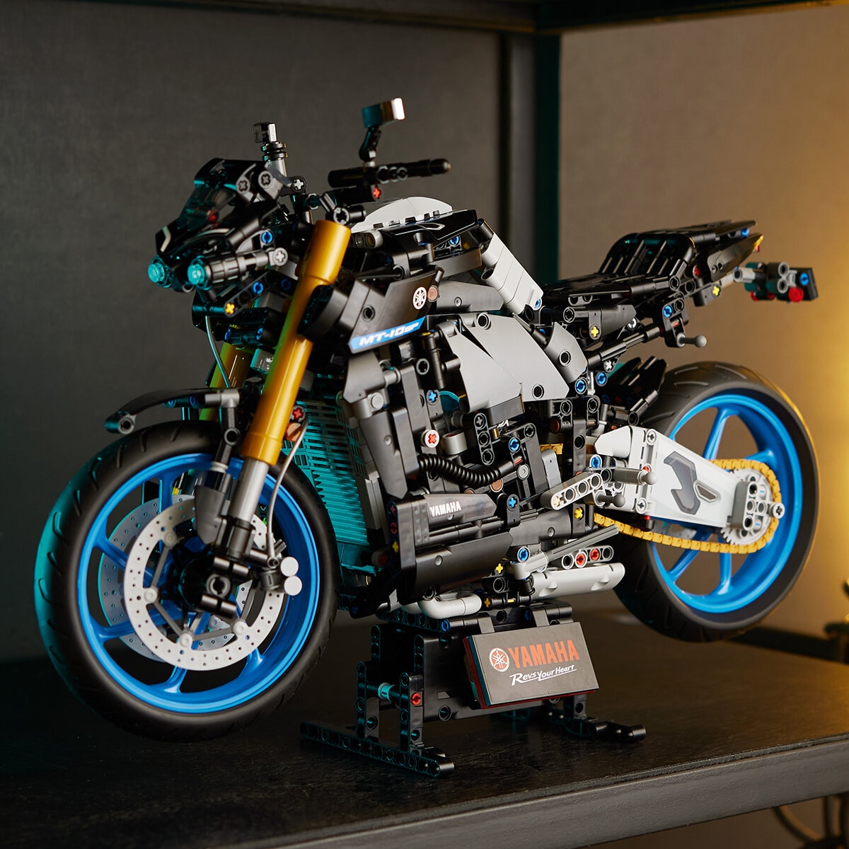 LEGO Technic Yamaha MT-10 SP 