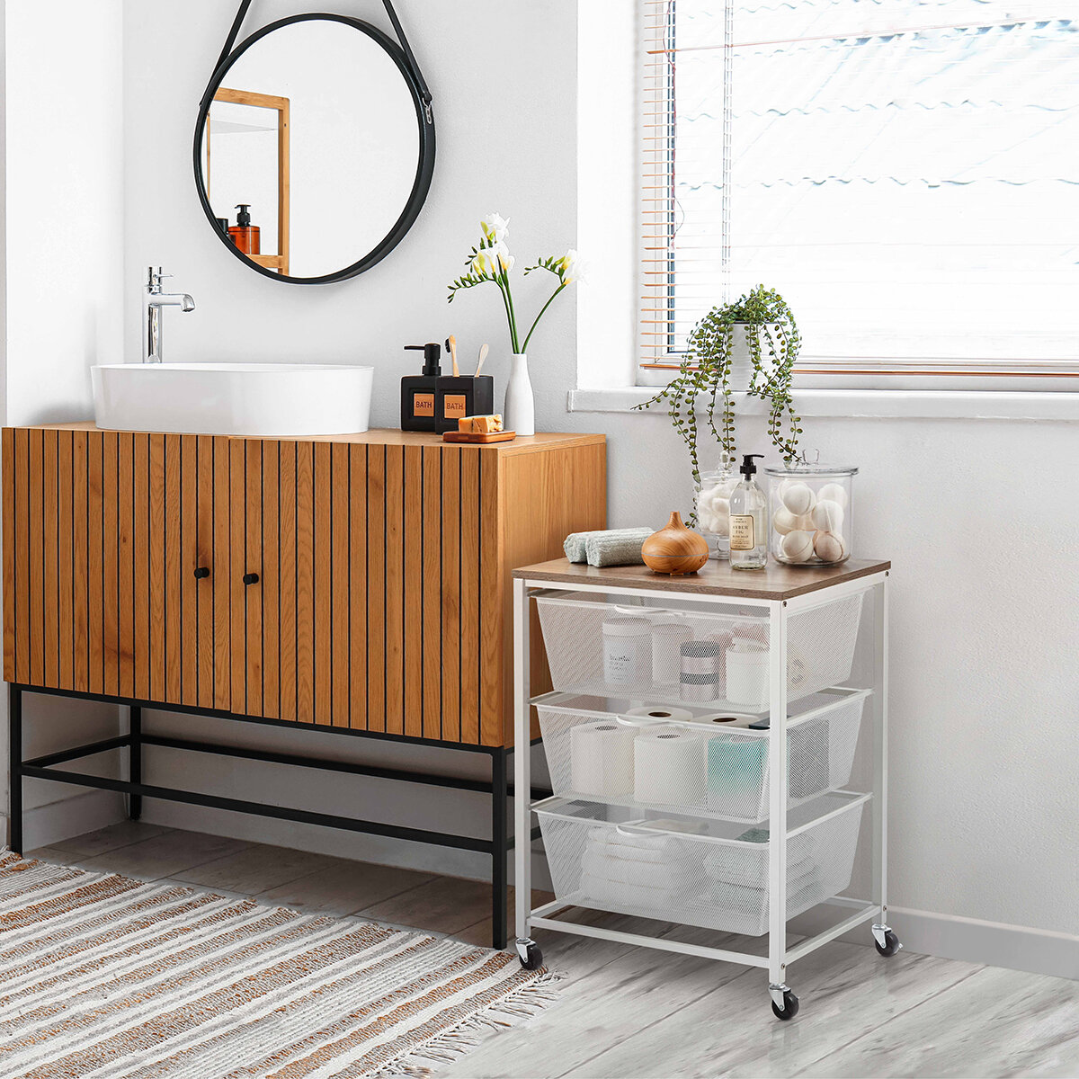 Carrito Rodante de Malla Metálica con 3 Niveles Carrito Rodante de Malla Metálica con 3 Niveles