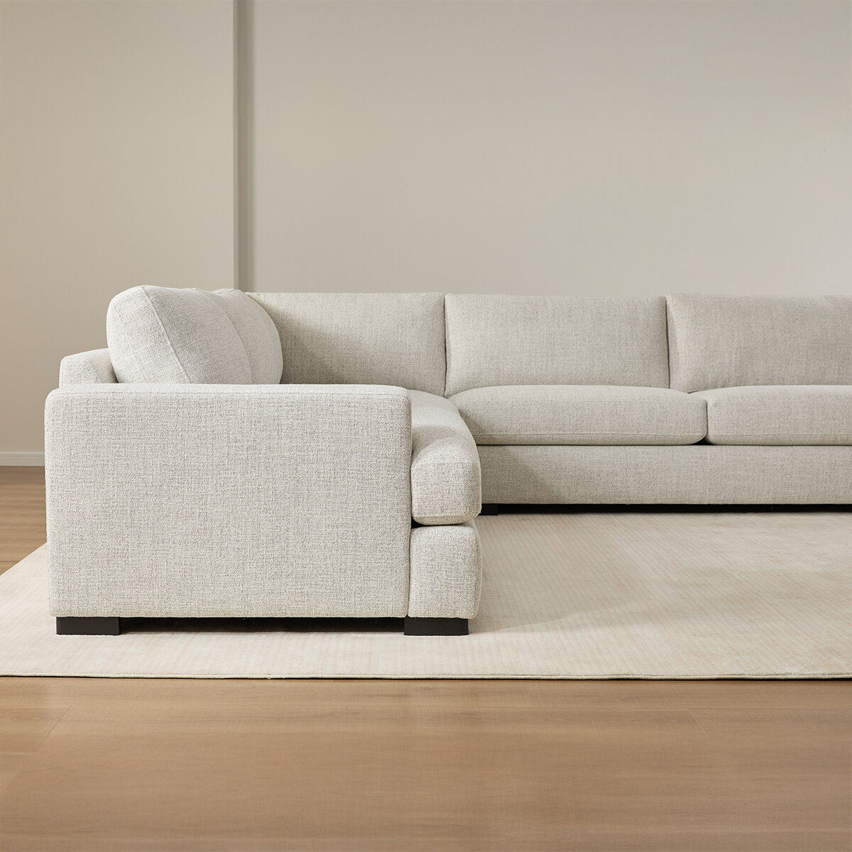 Aiden & Ivy, Seccional de Tela de 3 Piezas Aiden & Ivy, Seccional de Tela de 3 Piezas