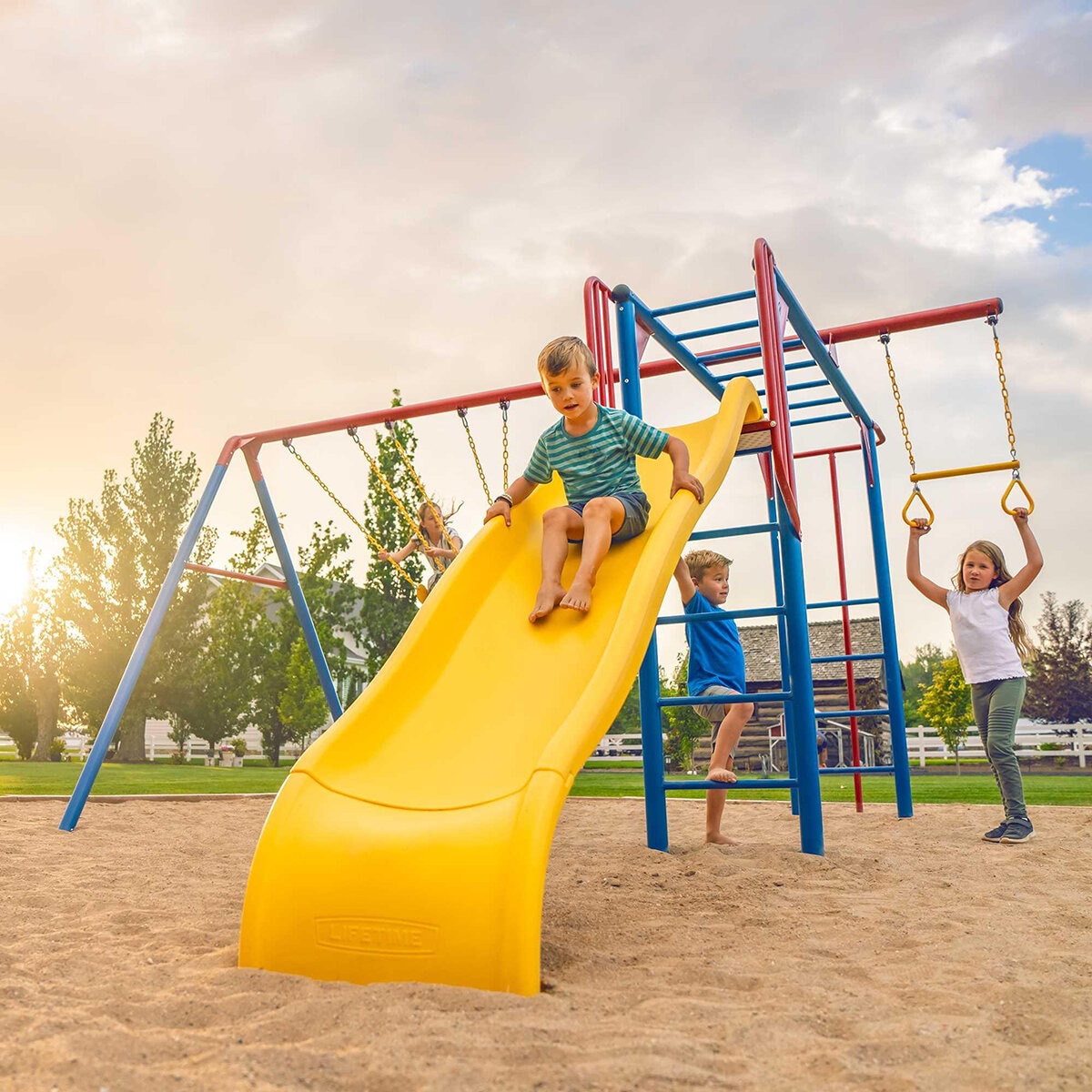 Lifetime Set de Columpios Monkey Bar Lifetime Set de Columpios Monkey Bar