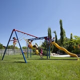 Lifetime Set de Columpios Monkey Bar Lifetime Set de Columpios Monkey Bar