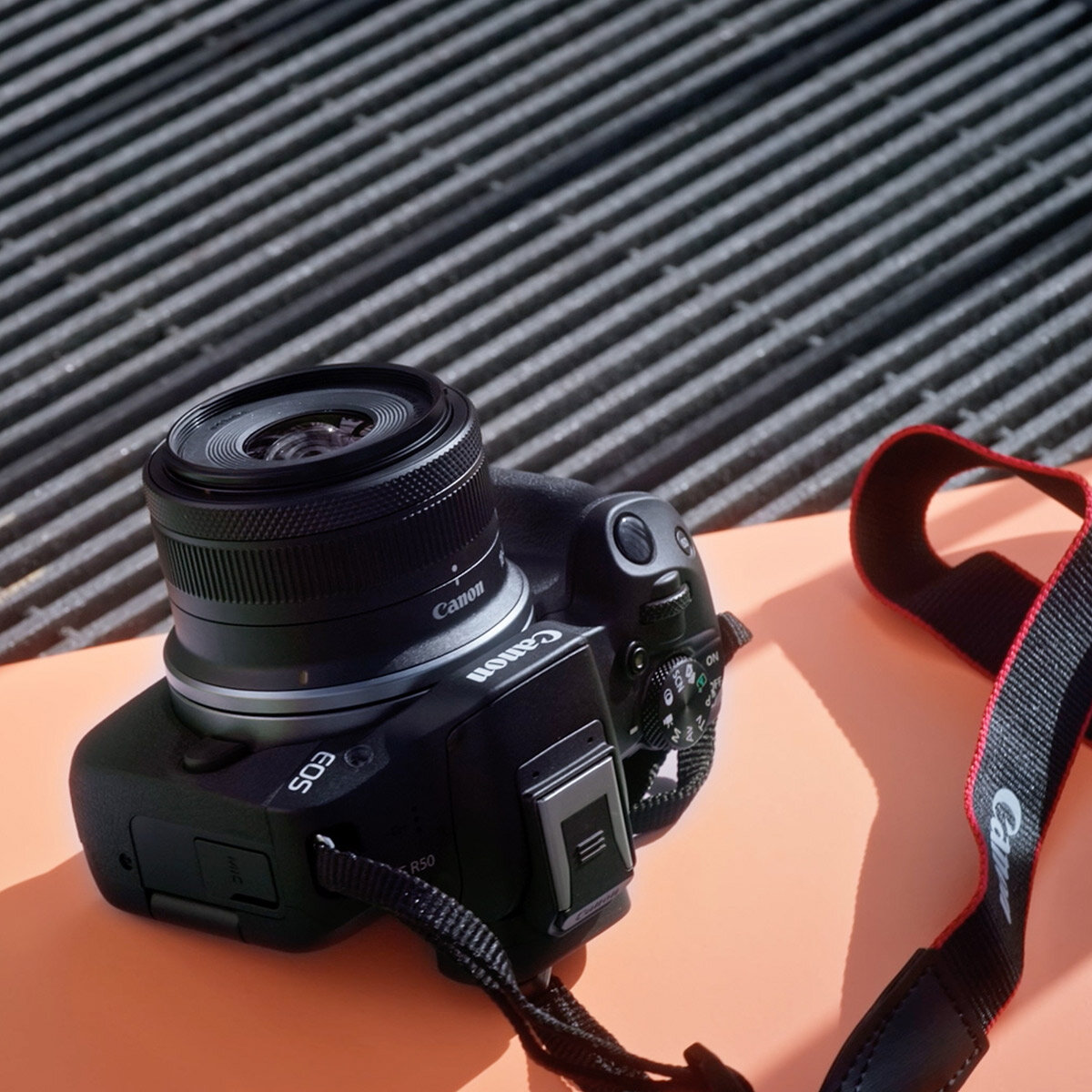 Canon, Cámara Digital EOS R50 RF-S 18-45mm + Garantía Extendida Canon, Cámara Digital EOS R50 RF-S 18-45mm + Garantía Extendida