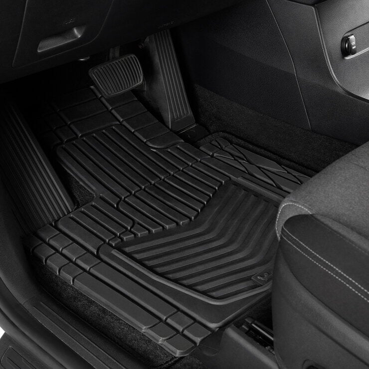 Michelin Tapete Universal de Hule Negro Para Automóvil 4 Piezas Michelin Tapete Universal de Hule Negro Para Automóvil 4 Piezas