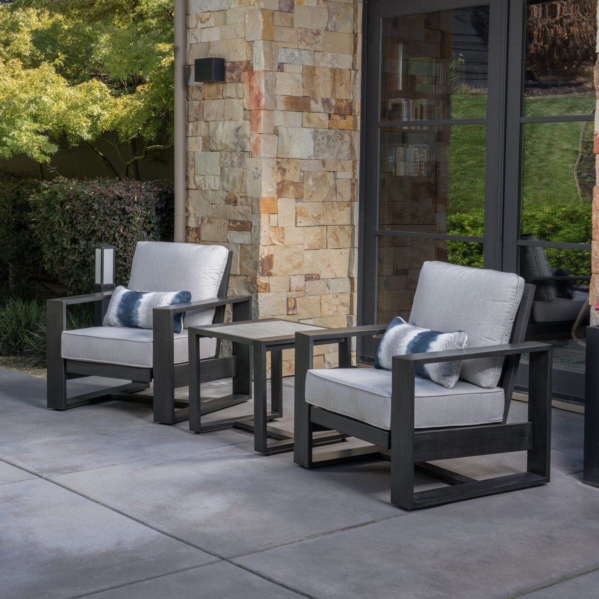 SunVilla, Clifton Set Bistro de 3 piezas SunVilla, Clifton Set Bistro de 3 piezas