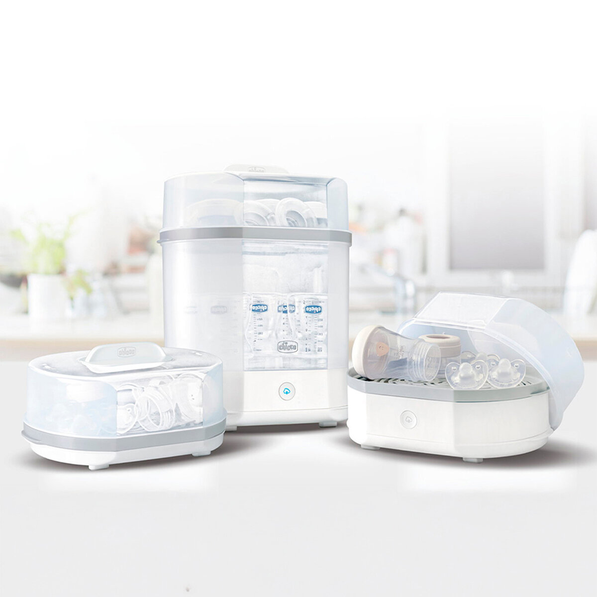 Chicco Esterilizador Eléctrico para Biberones, Sacaleche y Chupones Chicco Esterilizador Eléctrico para Biberones, Sacaleche y Chupones