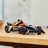 LEGO Technic NEOM McLaren Fórmula E