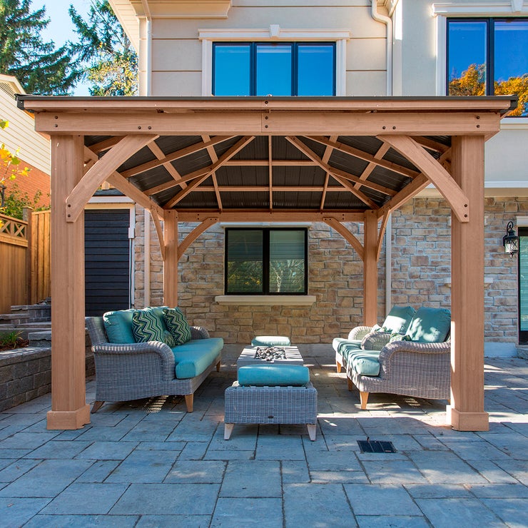 Yardistry pérgola de madera con techo de aluminio de 3.7m x 3.7m Yardistry pérgola de madera con techo de aluminio de 3.7m x 3.7m